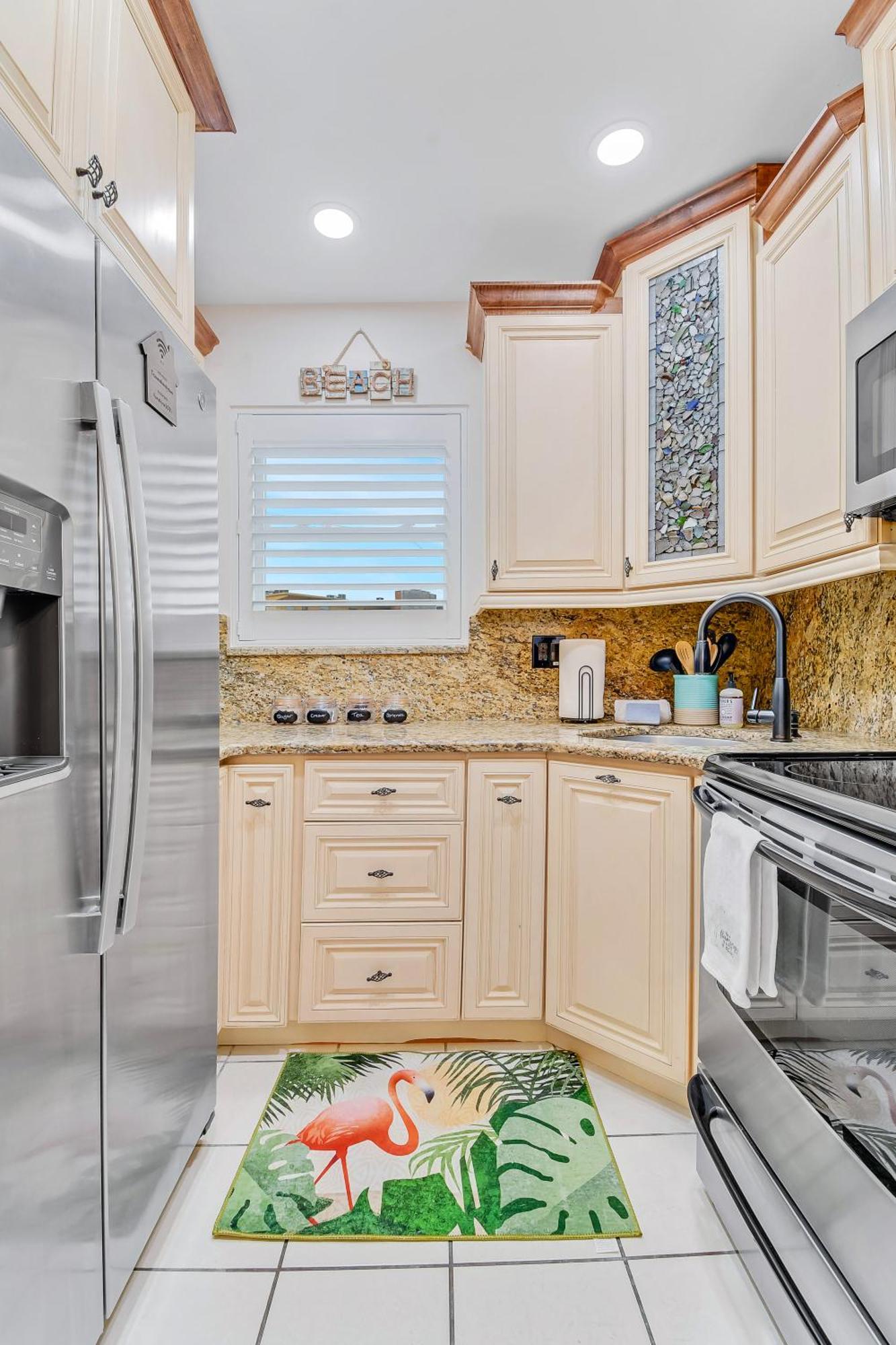 Funshine Pointe Capri Apartment Сейнт Пийт Бийч Екстериор снимка